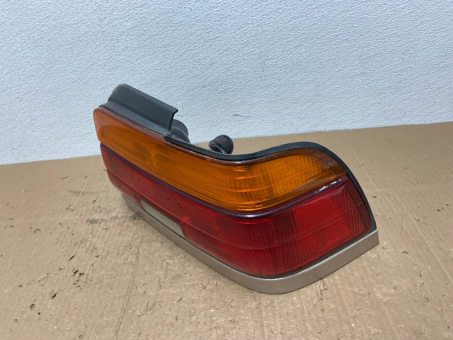 1993 to 1995 Toyota Corolla Right Passenger RH Side Tail Light Oem AC0336 LK1