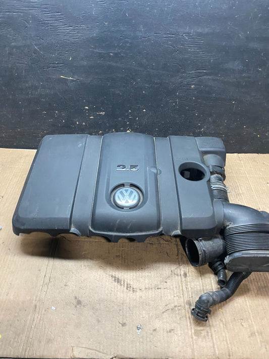 2005 - 2008 Volkswagen Jetta Beetle 2.5L Passat Engine Cover 07k129601j T4085 DG0