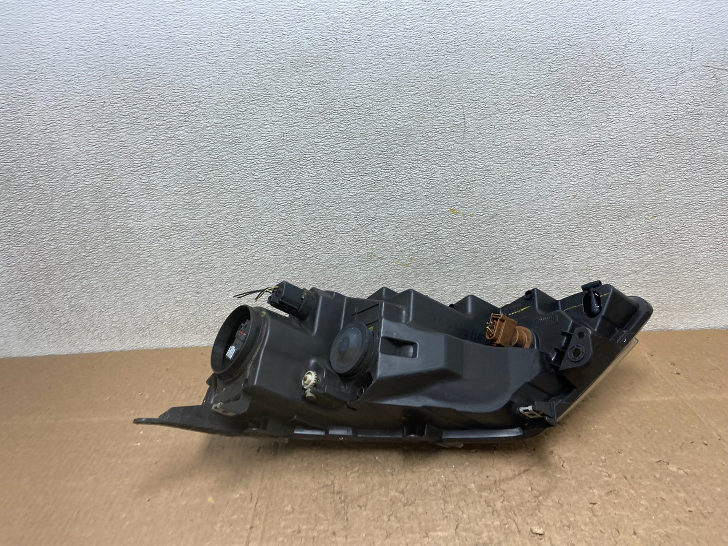 2010 2011 2012 Ford Fusion Right Passenger RH Headlight Halogen OEM Z0989 DW5