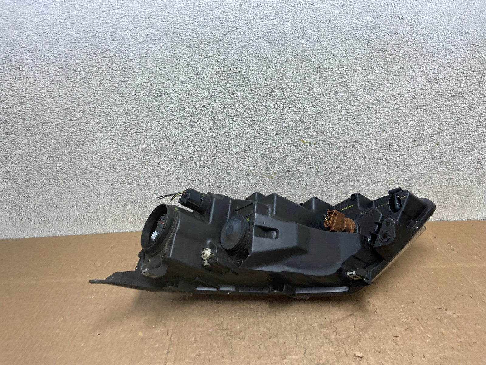 2010 2011 2012 Ford Fusion Right Passenger RH Headlight Halogen OEM Z0989 DW5