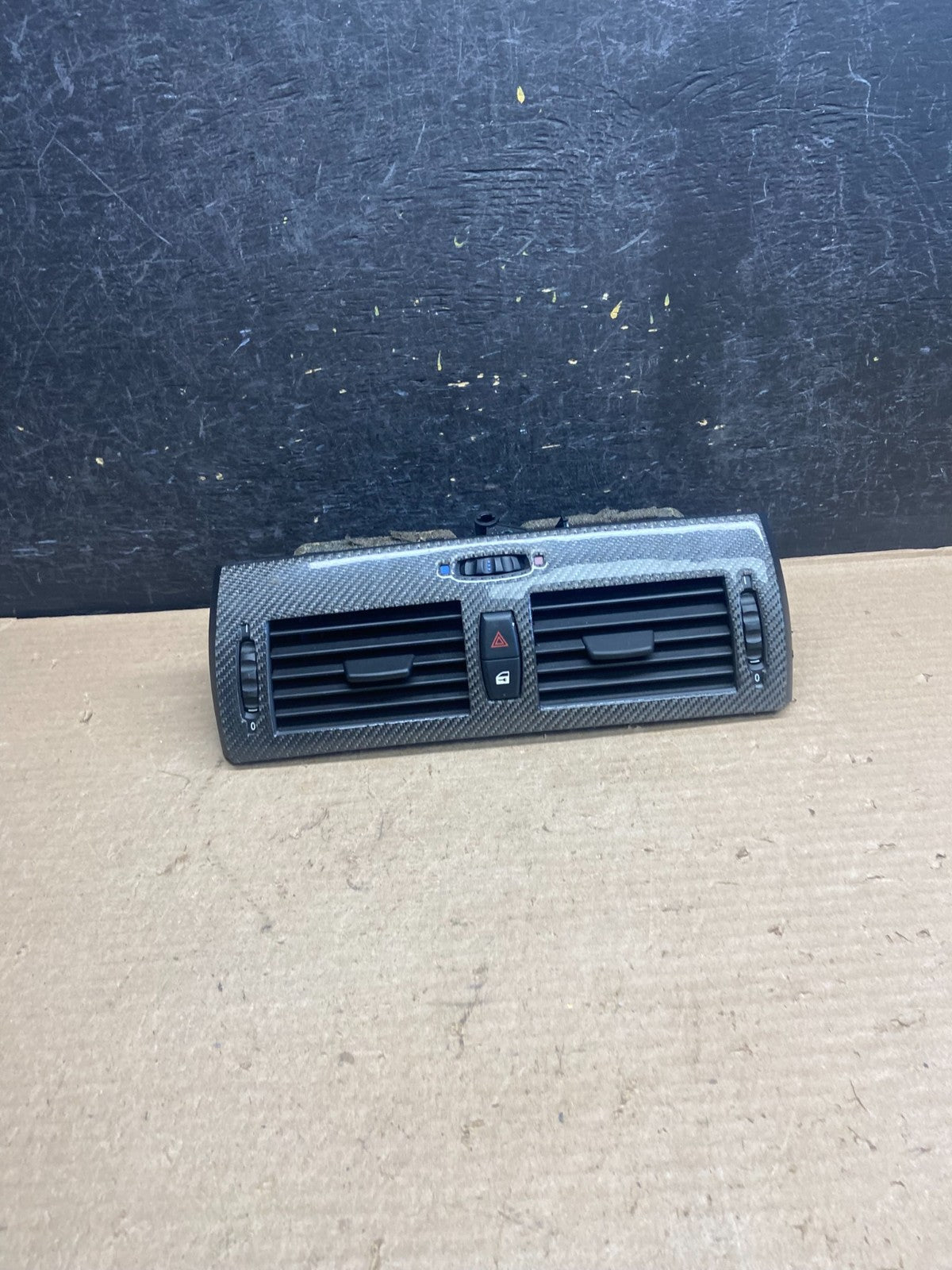 2004 to 2010 BMW X3 Center Console Dash Air Vent AH5321 DG0