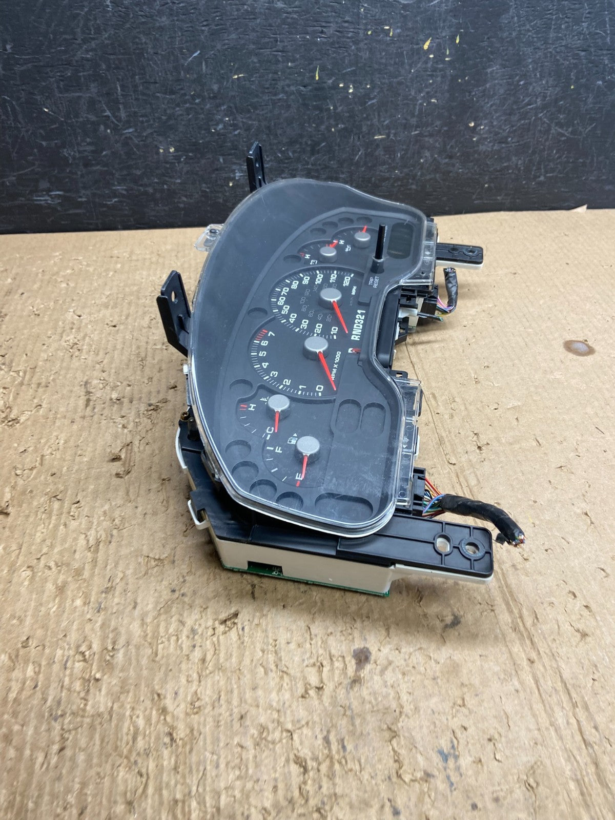 2002 to 2004 Ford Explorer Speedometer Cluster Gauge af1637 DG3