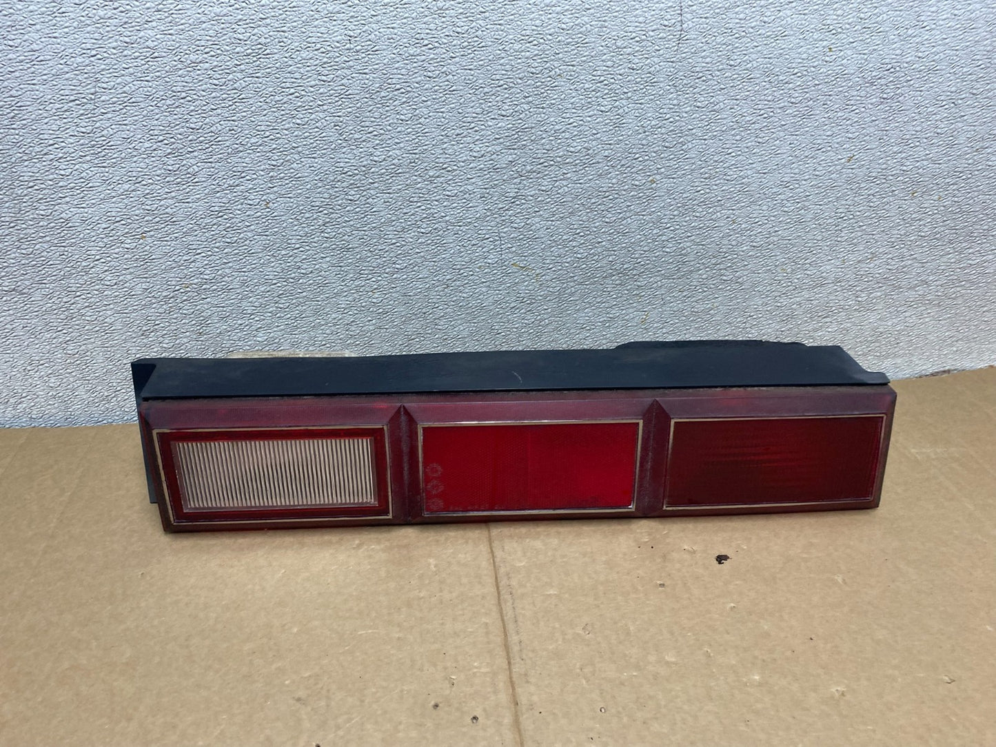 1981 1982 1983 Dodge Aries Right Passenger RH Tail Light u9734 DG0