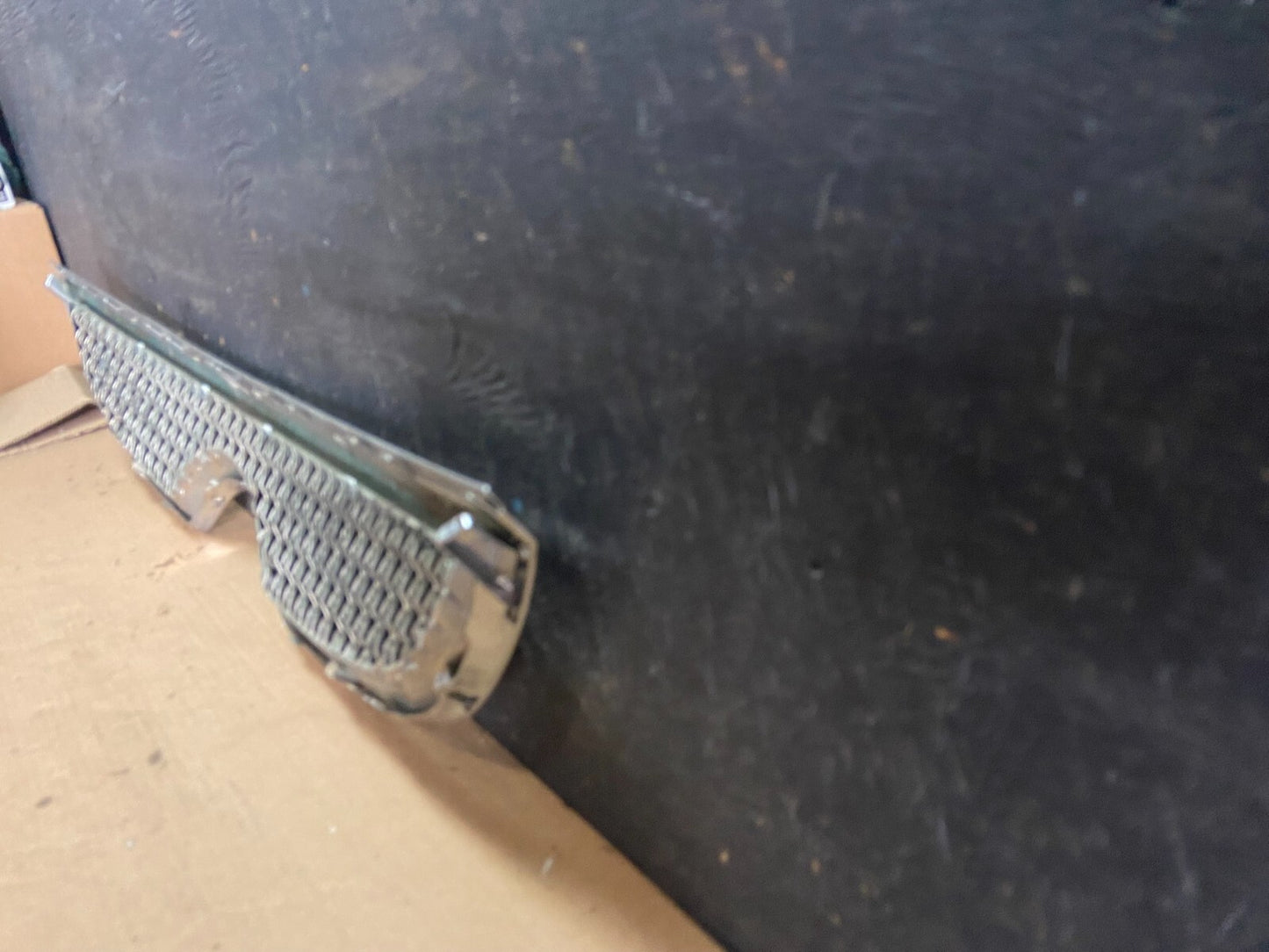 2007 to 2011 Hyundai Veracruz Chrome Grille Grill OEM O7816 DG9