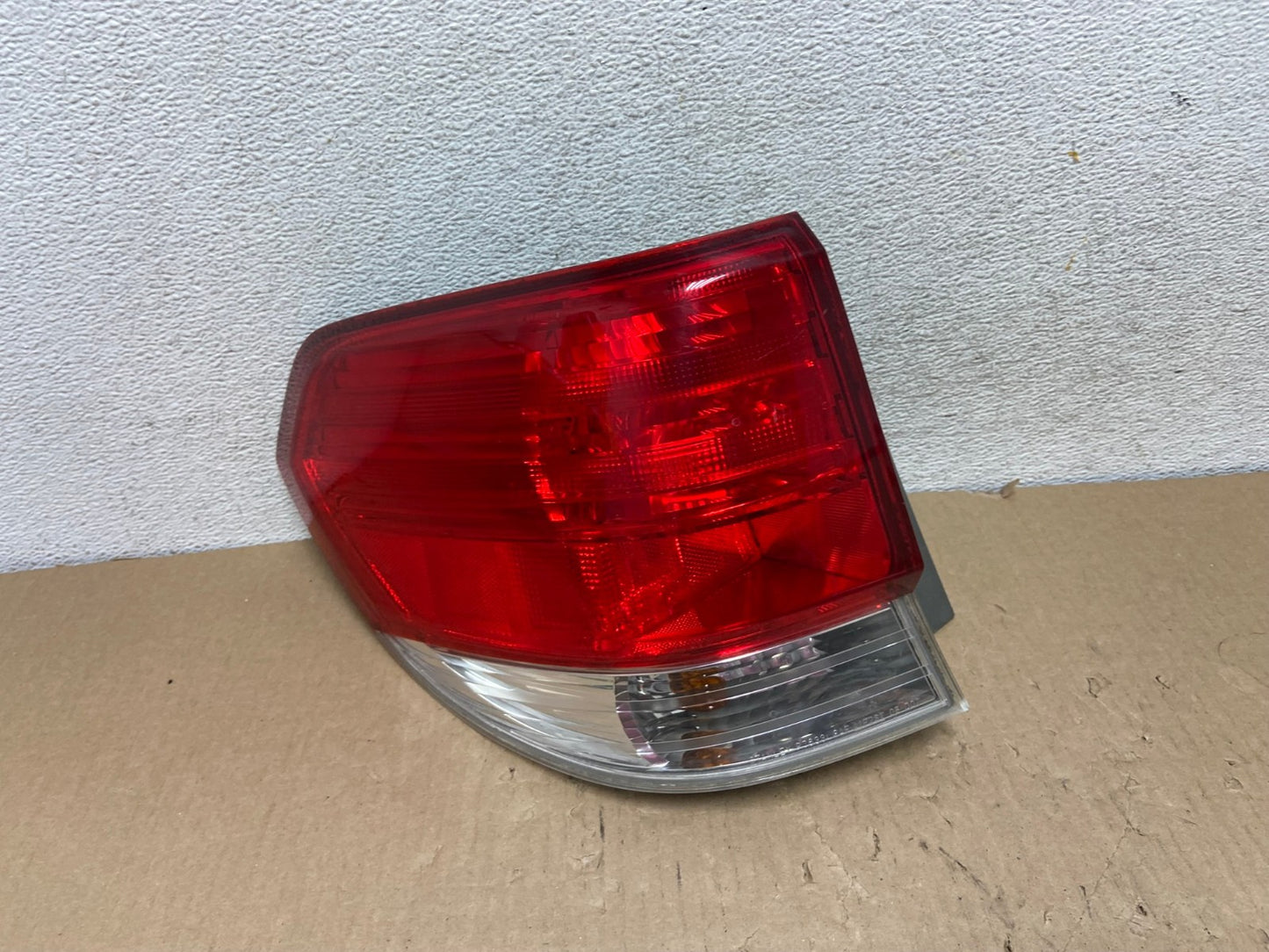 2008 2009 2010 Honda Odyssey Left Driver LH Side Tail Light AG7999 LK0