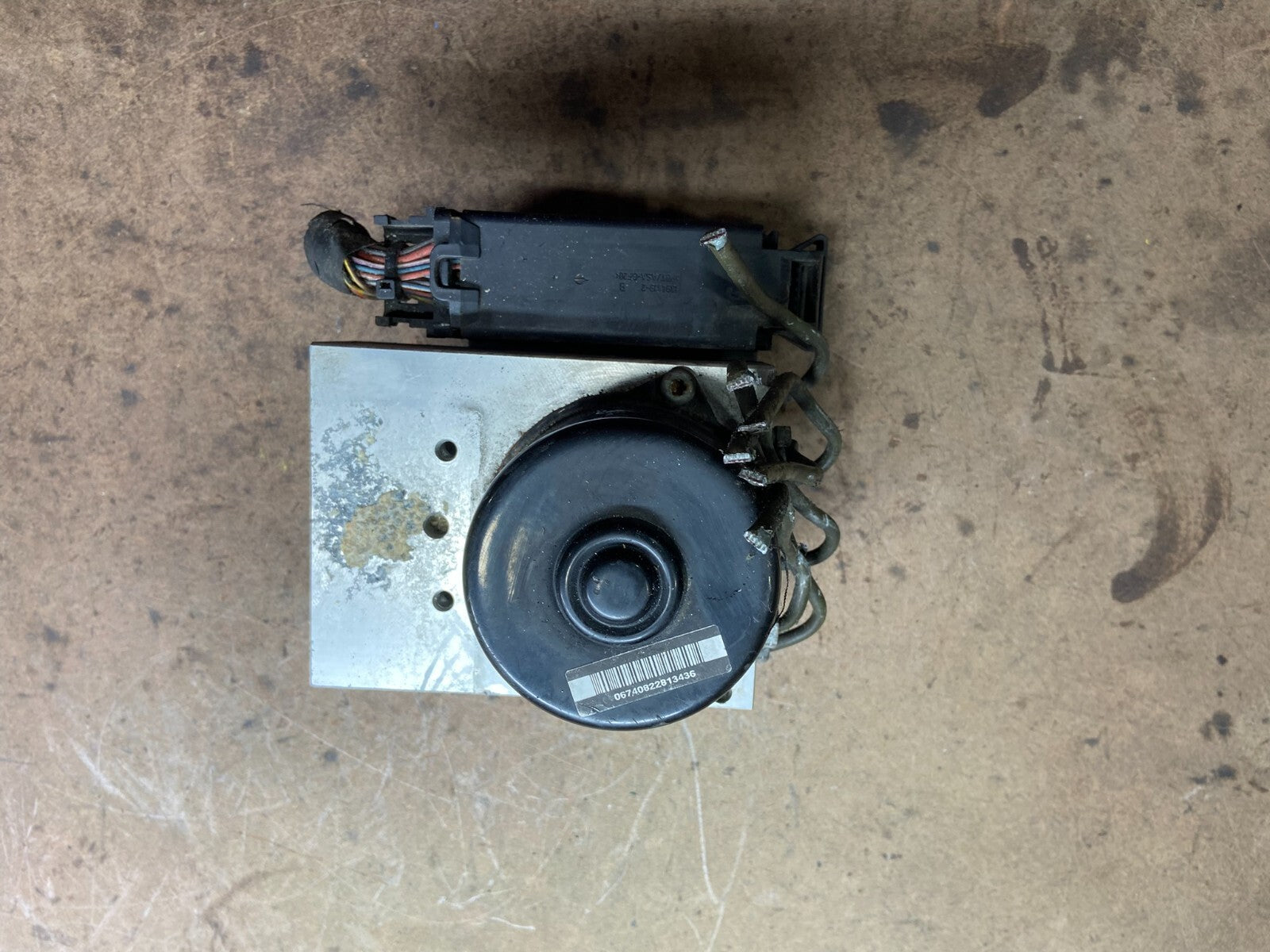 2002 to 2005 Mercedes C230 C240 C-Class ABS Pump Module a0325459132 M1216 DG0