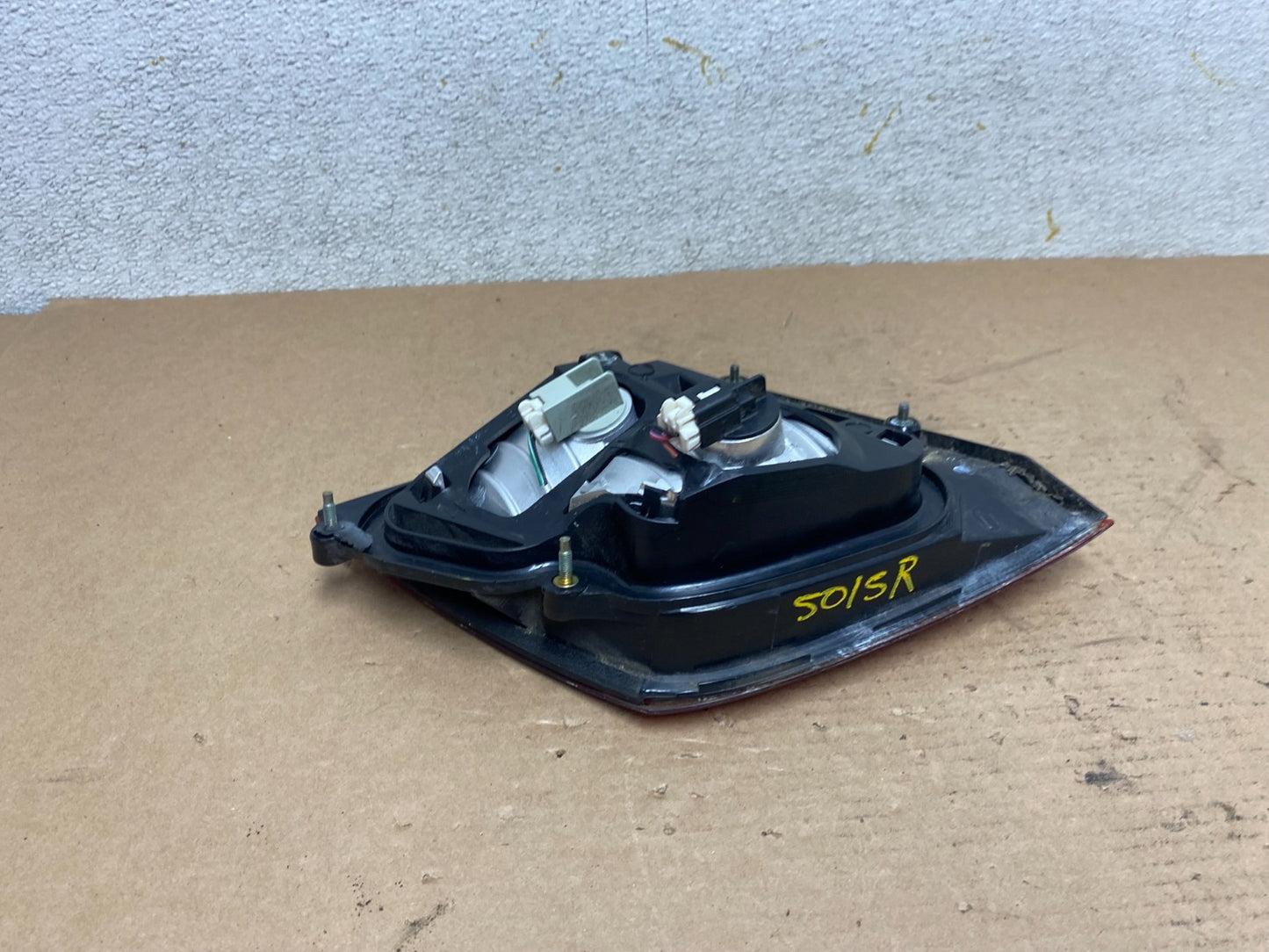 2002-2004 Infiniti i35 Inner Right Passenger Rh Side Tail Light OEM O9762 DW4