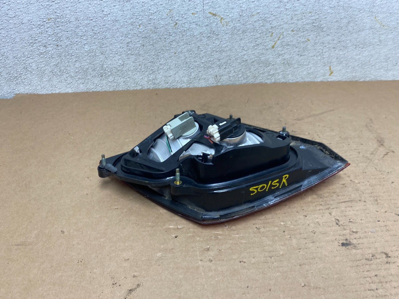 2002-2004 Infiniti i35 Inner Right Passenger Rh Side Tail Light OEM O9762 DW4