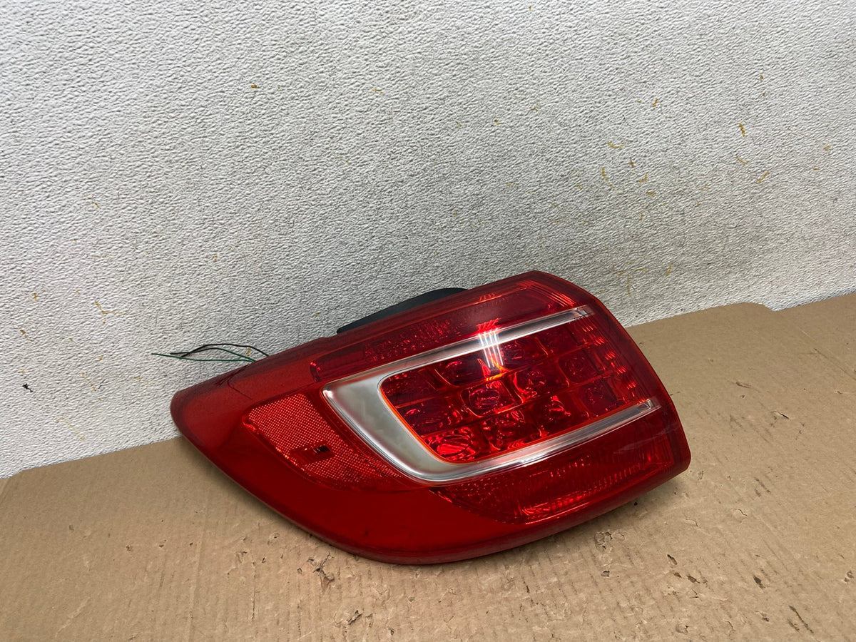 2011 to 2013 Kia Sportage Left Driver LH Side Tail Light AI1327 LK0