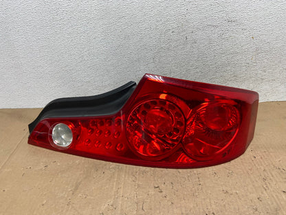 2003 - 2005 Infiniti G35 Coupe Right Passenger Rh Outer Tail Light AE9385 LK0