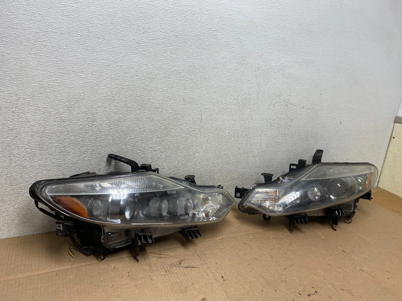 Xenon 2011 2012 2013 2014 Nissan Murano Headlights Left+Right Oem R7486 DW2