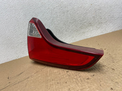2014 - 2015 Kia Sorento Right Passenger Side Inner Tail Light AG1279 LK1