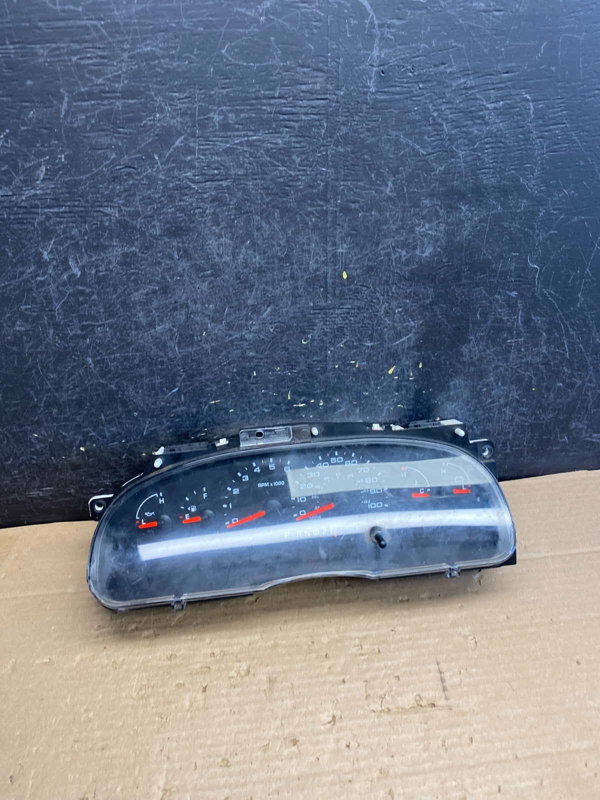 2005 Ford E150 E250 E350 Gauge Speedometer Cluster ag8384 DG0