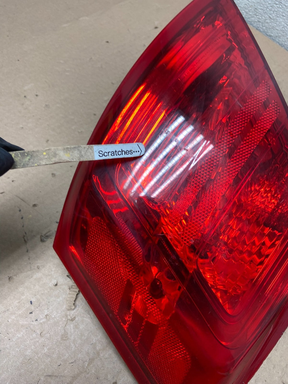 2014 to 2018 Ford Taurus Interceptor Right Passenger RH Tail Light OEM AB2542 DW3