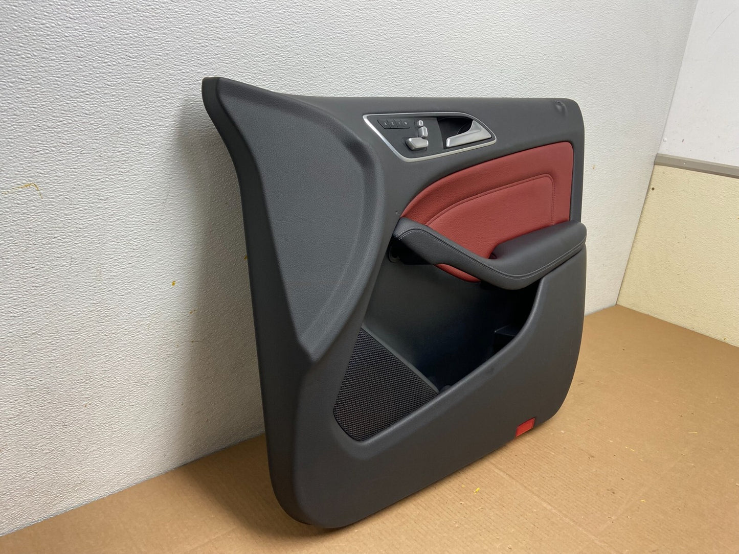 2011-2016 Mercedes B-Class  Front Right Passenger RH Side Panel Door OEM D60702