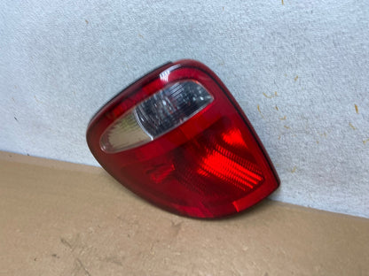 2004 to 2007 Dodge Grand Caravan Left Driver Lh Tail Light AI3535 LK1