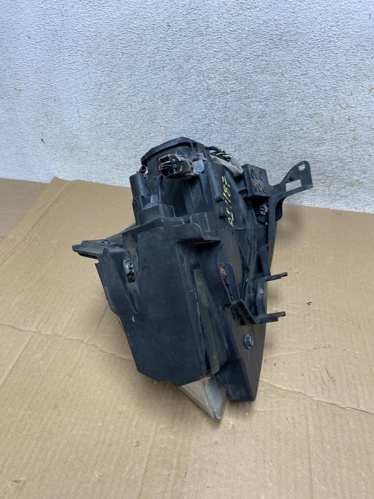2008 - 2014 Subaru Tribeca Right Passenger Side Halogen Headlight AI1187 DW9