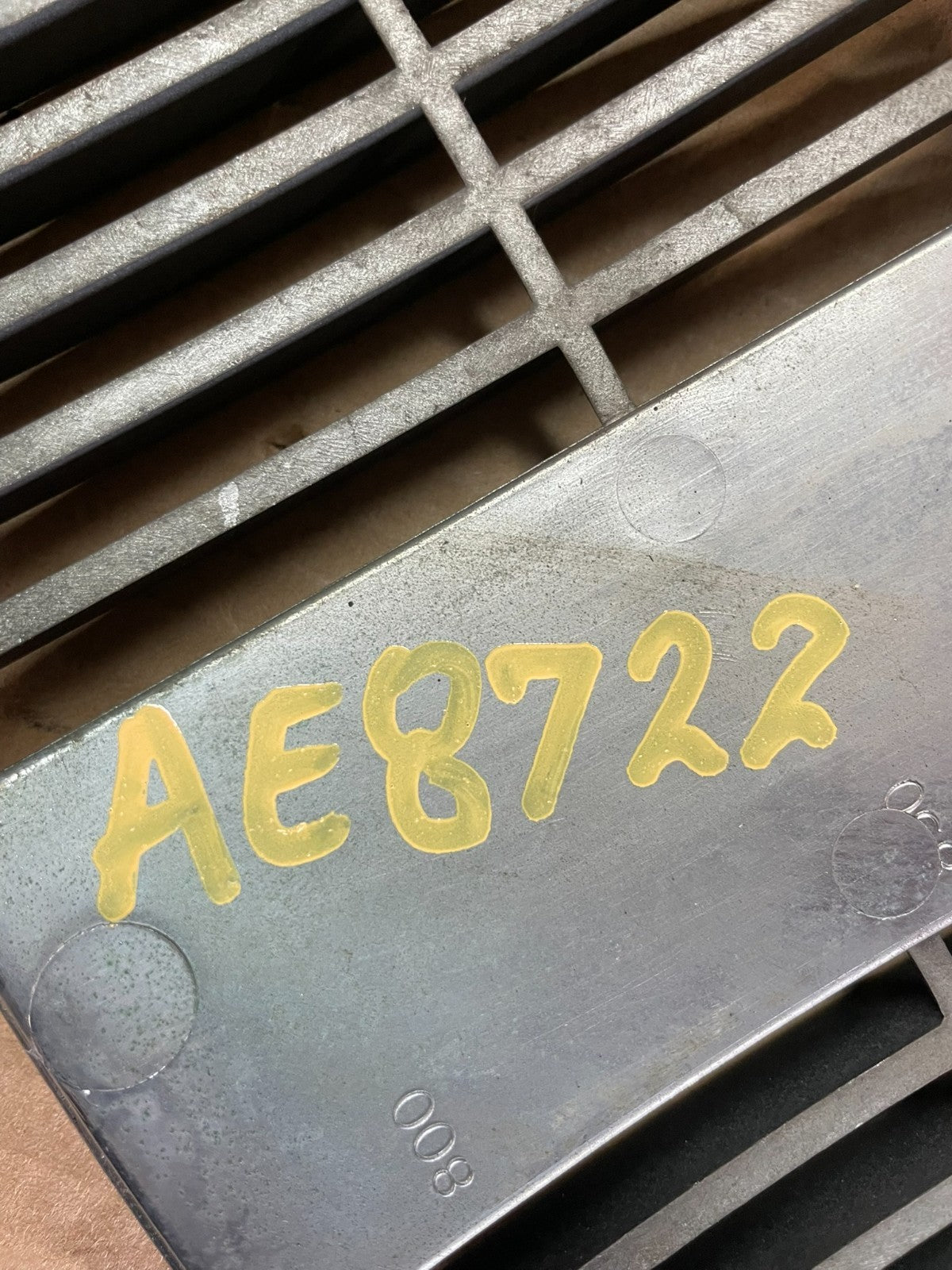 2003 to 2005 Buick Century Front Upper Grill Grille AE8722 DG5
