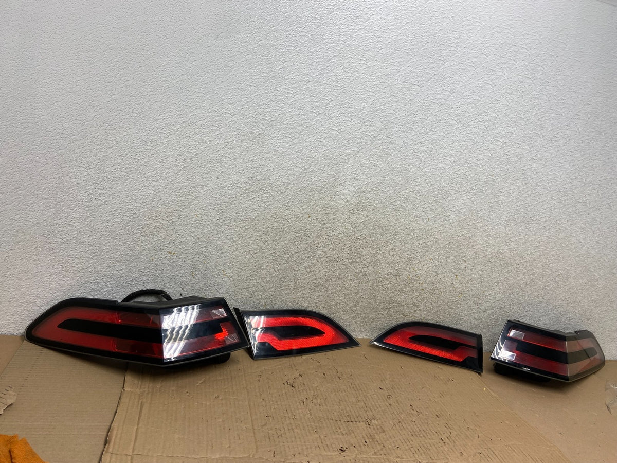 2011 to 2017 Chevrolet Volt Left+Right Side Inner Tail Lights AI1324 DW2
