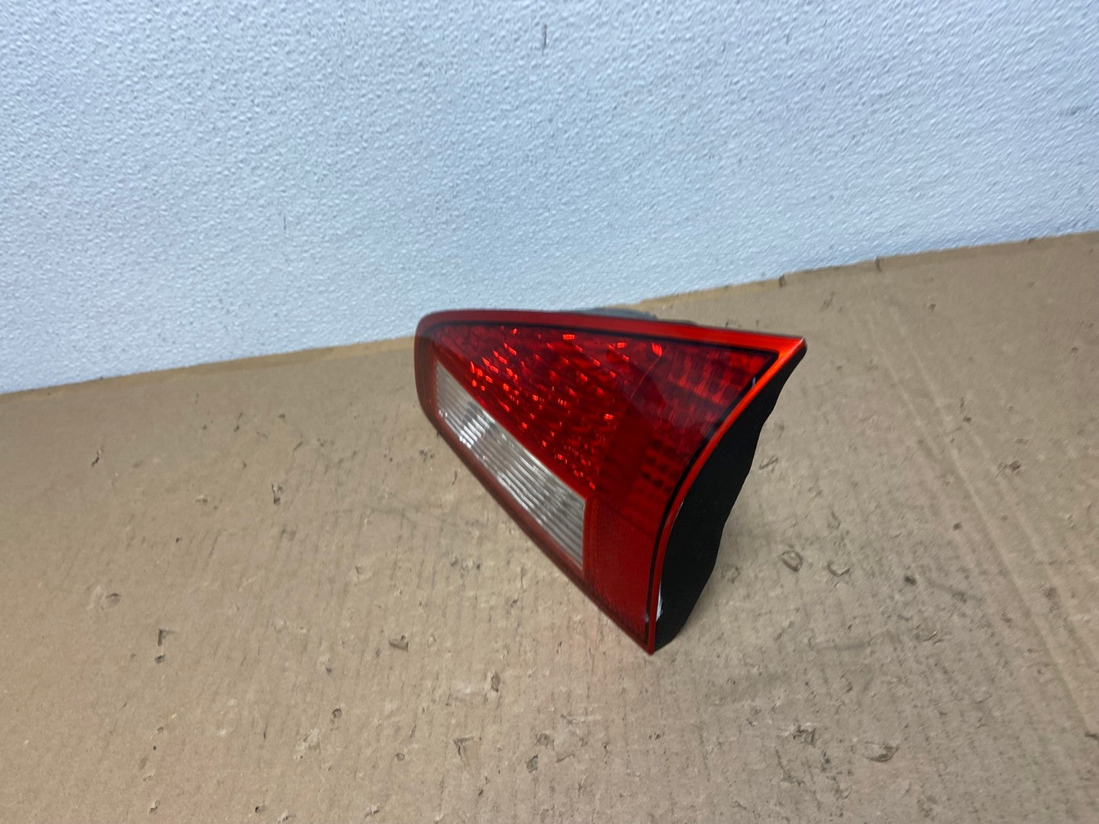 2008 to 2014 Subaru Tribeca Right Passenger RH Tail Light Inner Oem AB6700 LK1