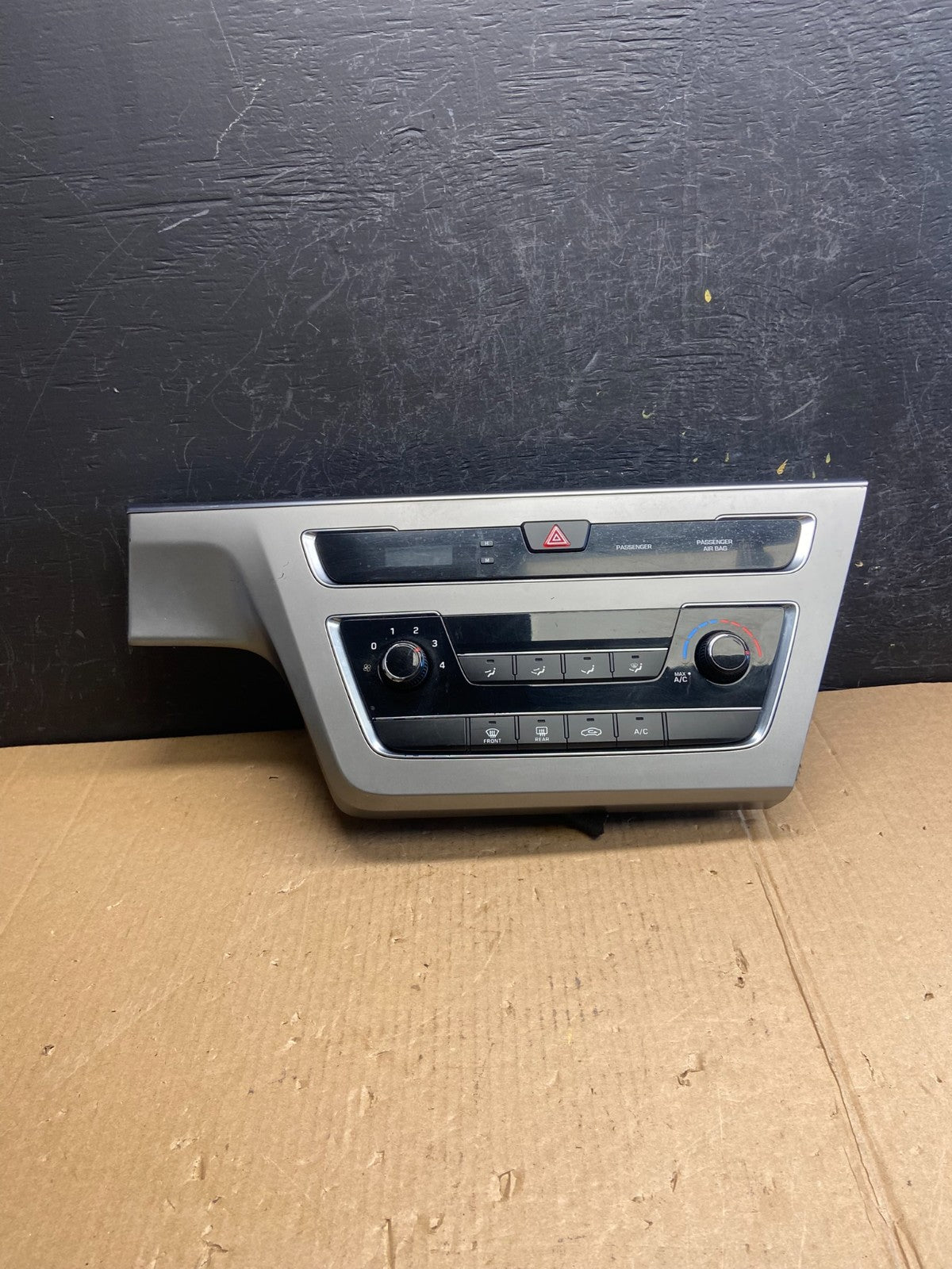 2015 to 2017 Hyundai Sonata Ac Heater Climate Control AE3807 DG0