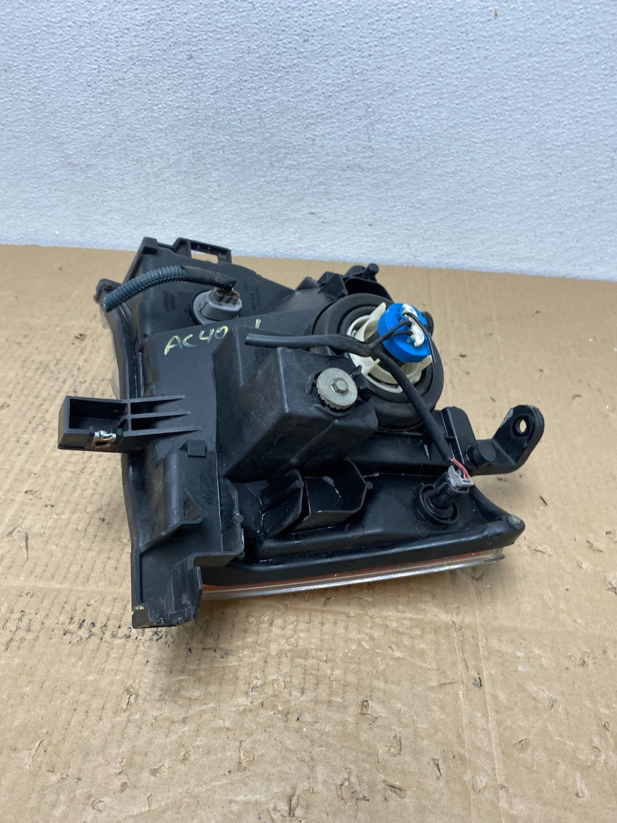 2005-2015 Nissan Xterra Right Passenger RH Headlight OEM AC4001 DW6