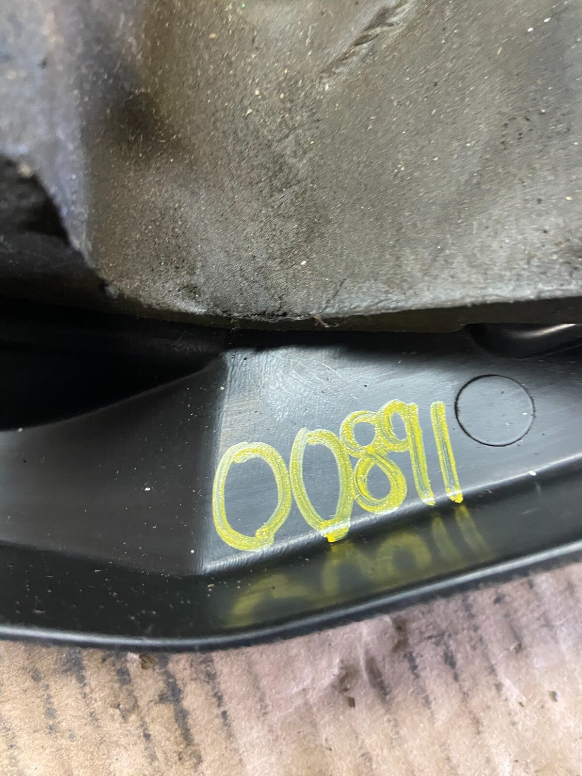 2012 to 2014 Chrysler 200 Engine Cover Top Lid Cover O0891 DG9