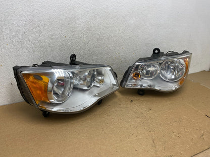 2008 to 2016 Chrysler Town and Country Left+Right Side Headlights AI3690 DW2