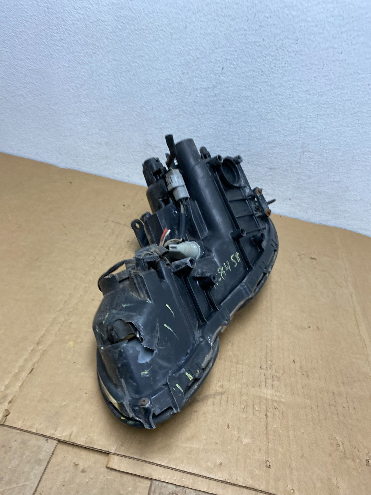 2001 to 2005 Lexus GS430 Gs300 Right Passenger Headlight Halogen AC8458 DW8