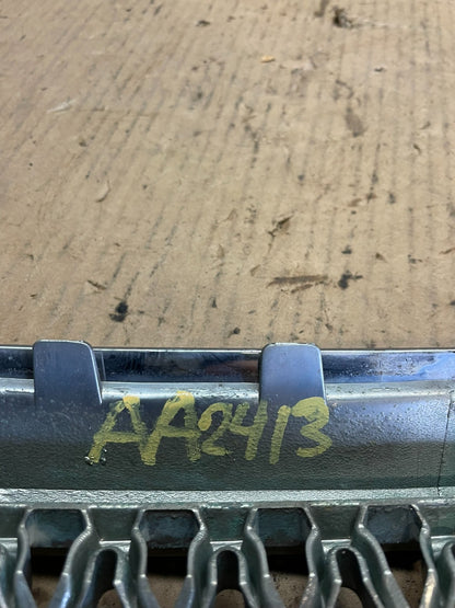 2007 to 2011 Hyundai Veracruz Chrome Grille Grill OEM aa2413 DG10