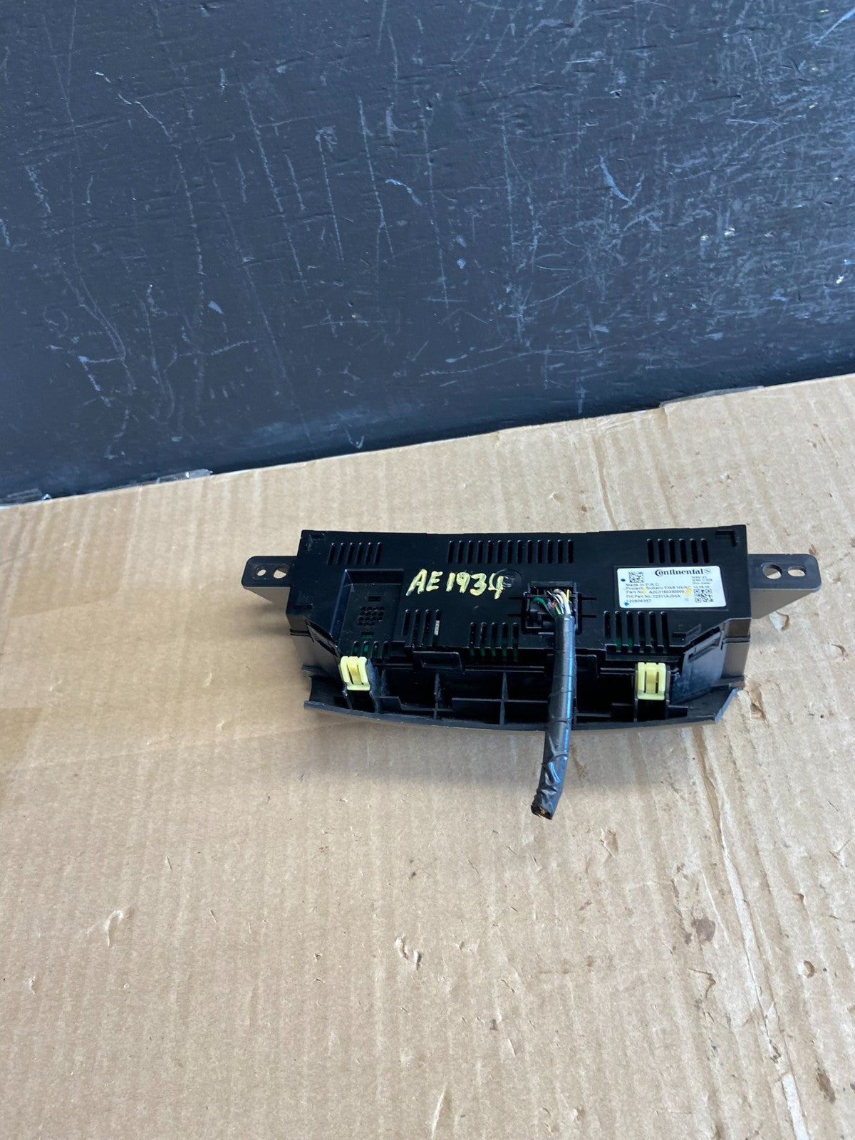 2010 - 2014 Subaru Outback Legacy A/C Heater Climate Control Unit AE1934 DG3