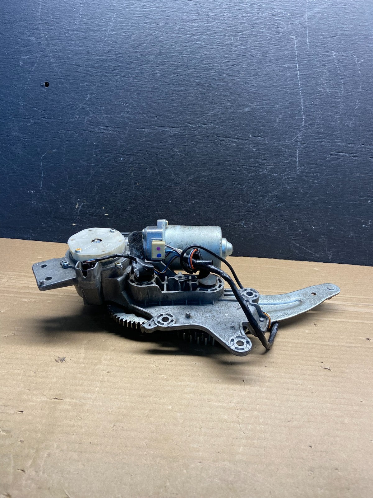 2009-2012 GMC Acadia Power Motor Liftgate Tailgate Control Module AE4597 DG1