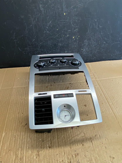 2005 to 2007 Chrysler 300 Dash Heater A/C Climate Control Radio Panel AC9518 DG3