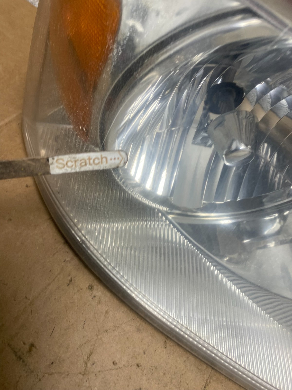 2004 to 2008 Ford F-150 F150 Left+Right Halogen Headlights X5608 DW3