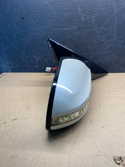 2009-2014 Nissan Maxima Right Passenger View Turn Signal Door Mirror AG1935 MS11