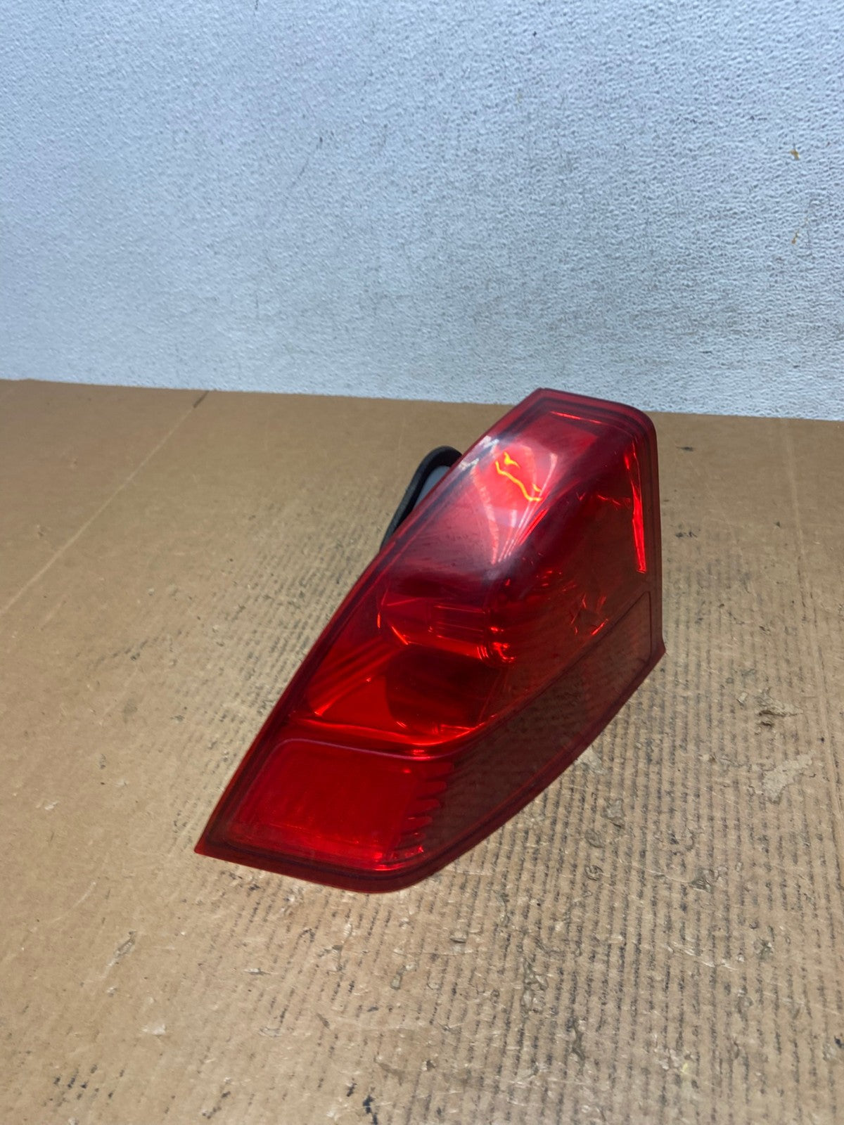 2003 2004 2005 Honda Civic Sedan Left Driver LH Side Tail Light AE2600 LK2