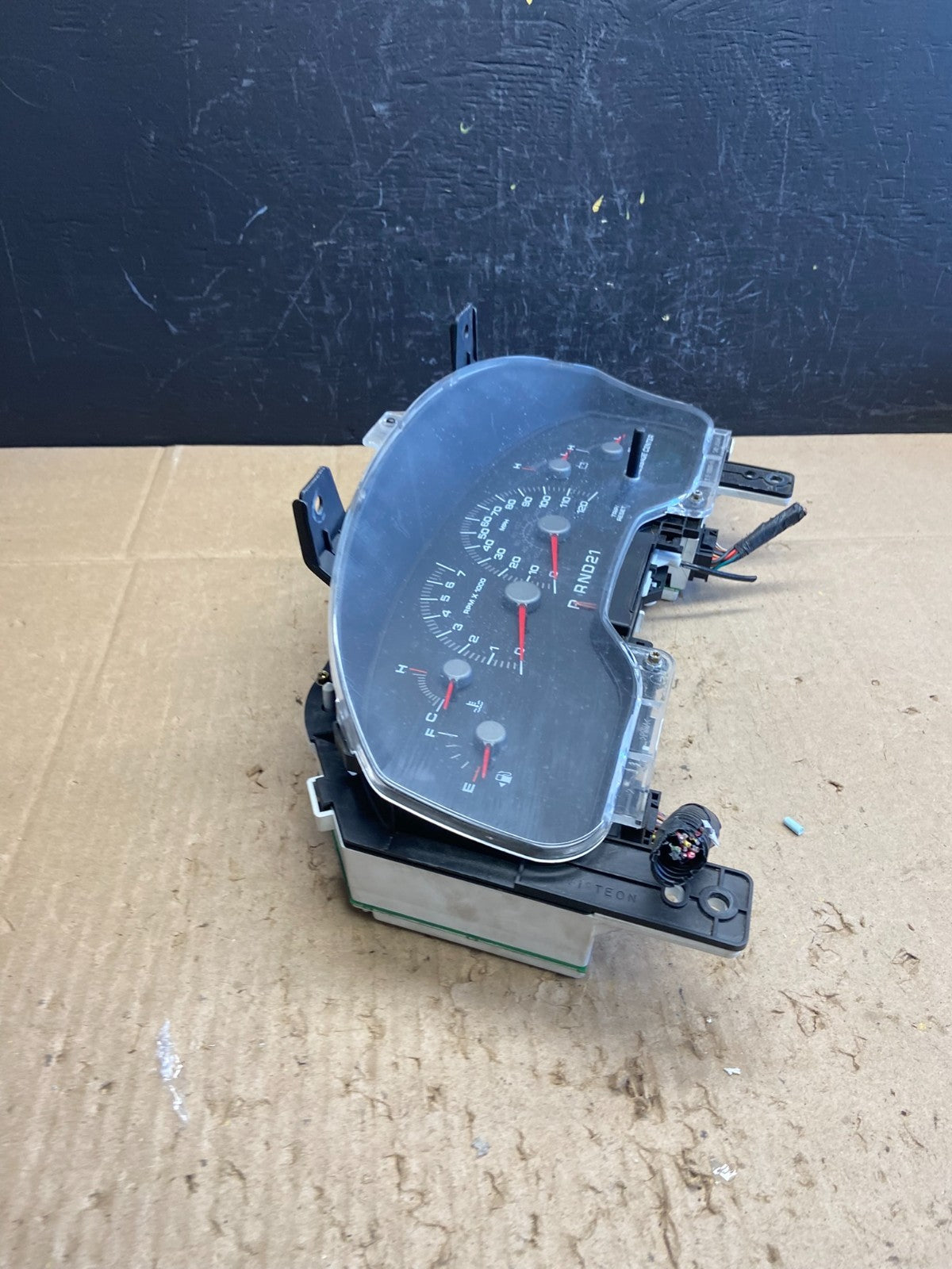 2000 2002 Ford Expedition Speedometer Instrument Gauge Cluster AB9823 DG1