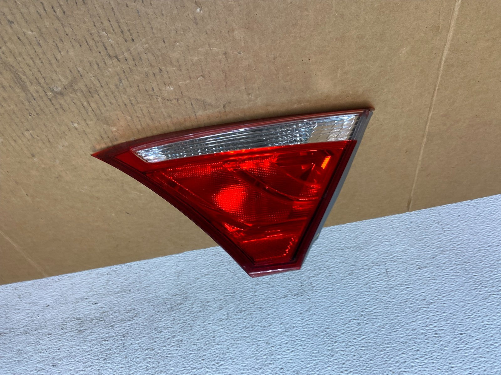 2015 - 2017 Toyota Camry Right Passenger RH Side Tail Light Inner AD9098 DW0