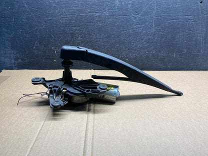 2011 to 2019 Ford Explorer Rear Windshield Wiper Motor AG3655 DG1