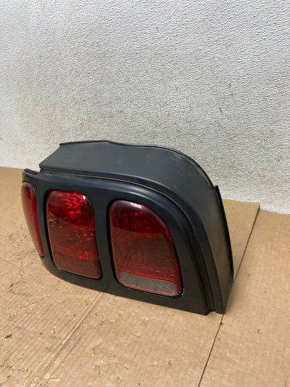 1996 1997 1998 Ford Mustang Left Driver LH Side Tail Light AI5482 LK1