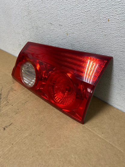 2006 - 2010 Toyota Sienna Right Passenger Side Rh Inner Tail Light AD6236 DW1