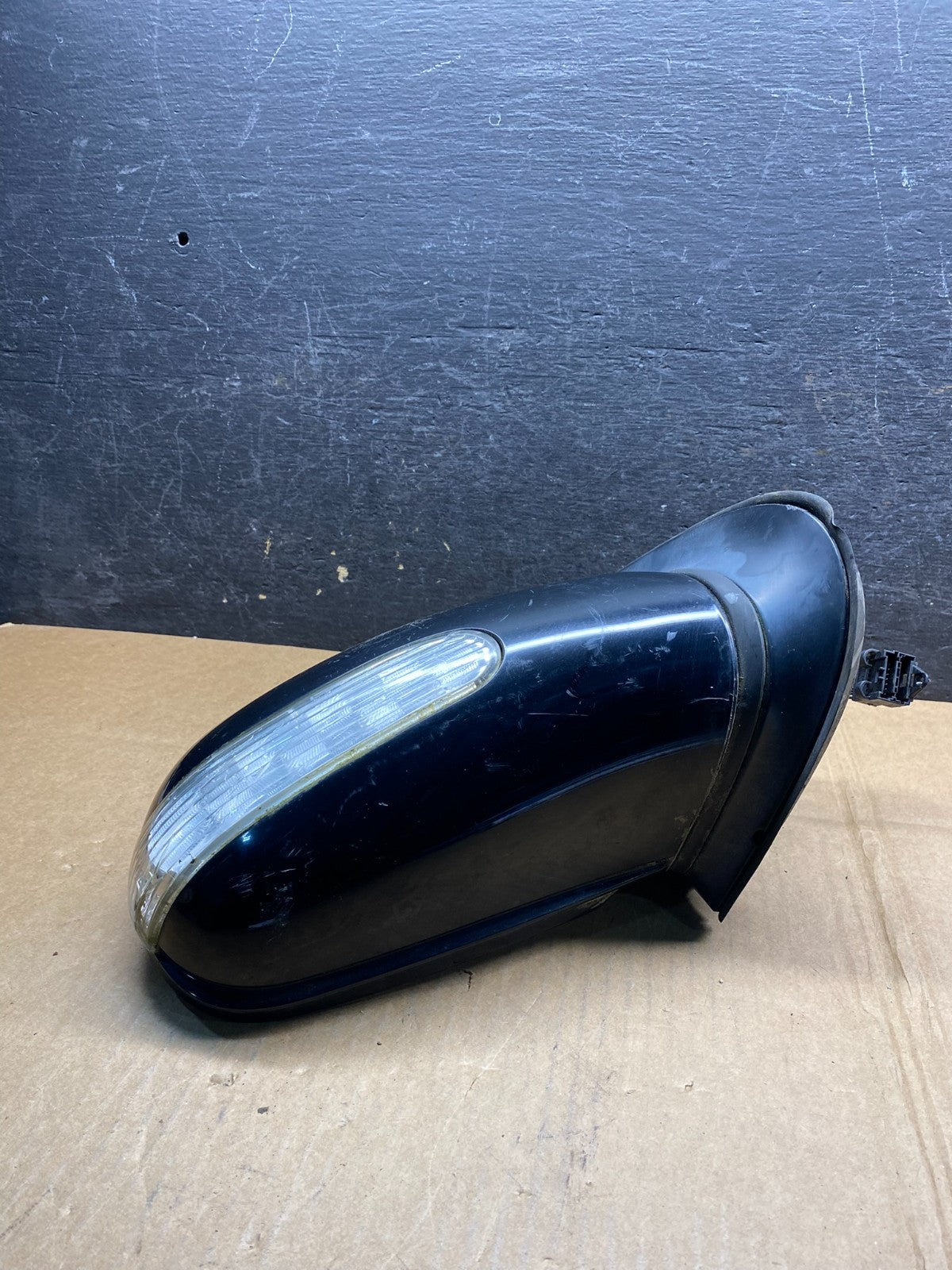 2002 to 2005 Mercedes ML Right Passenger Side View Door Mirror AI9702 DG3