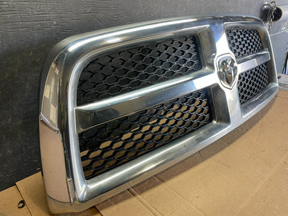 2013 to 2018 Dodge Ram 1500 Front Bumper Grille Grill AB30022