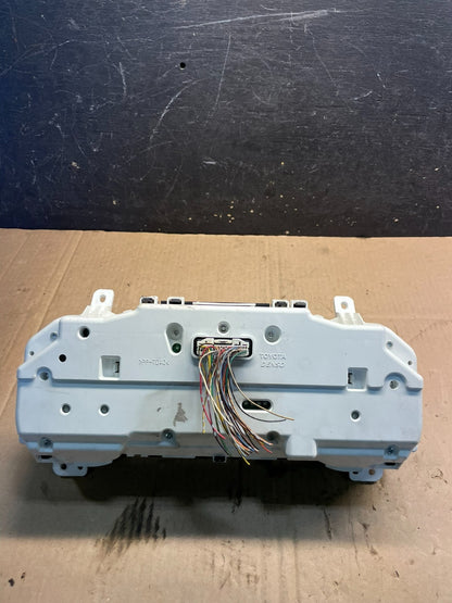2006 to 2010 Toyota Sienna Speedometer Cluster Gauge T7245 DG7