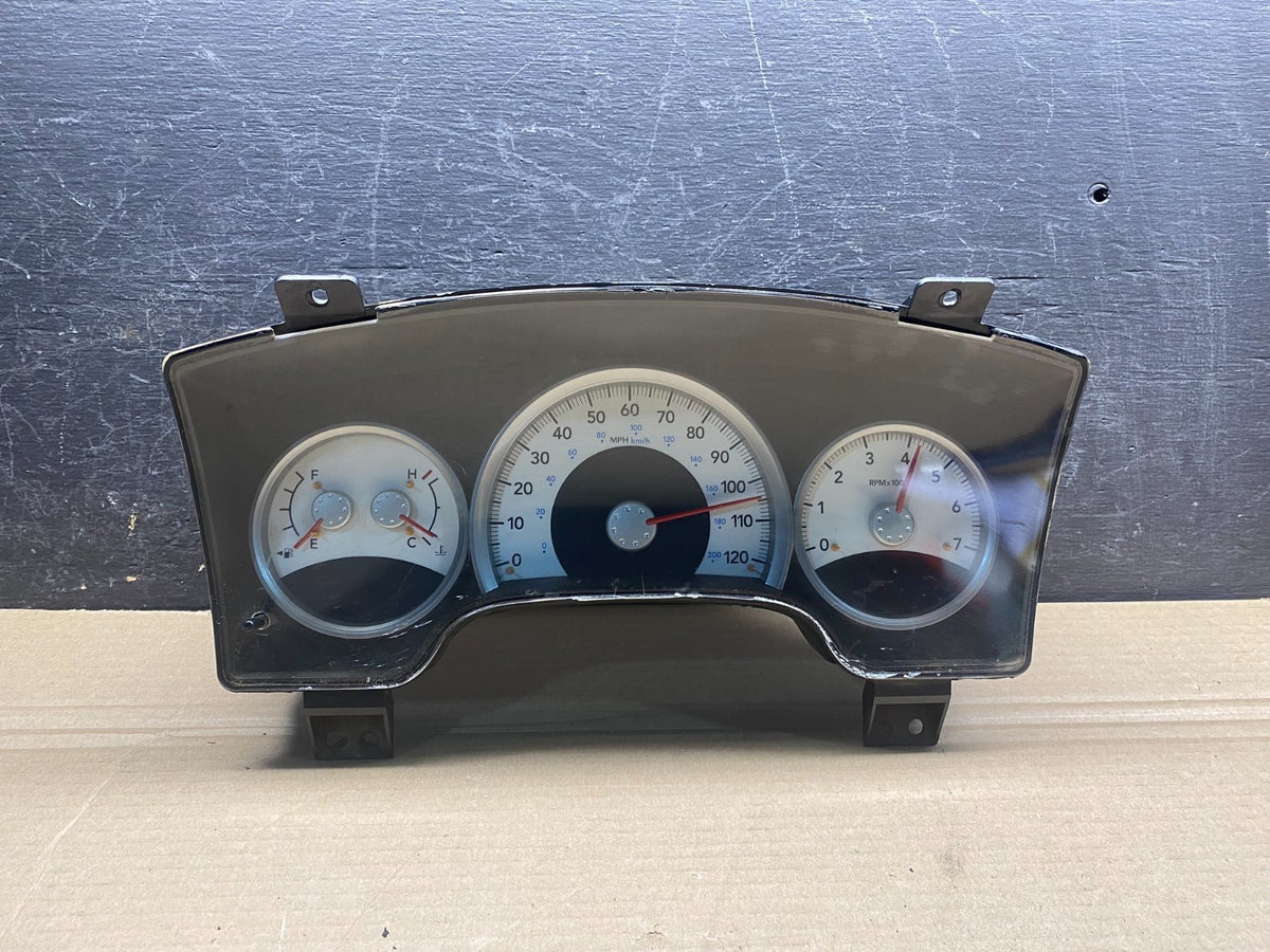 2005 to 2008 Dodge Dakota Speedometer Instrument Cluster Gauges AH7587 DG0