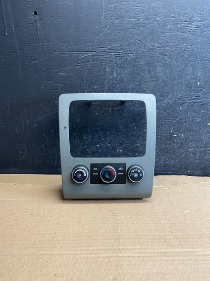 2013 to 2017 Chevrolet Traverse Radio Bezel Ac Heater Climate Control AF2436 DG0