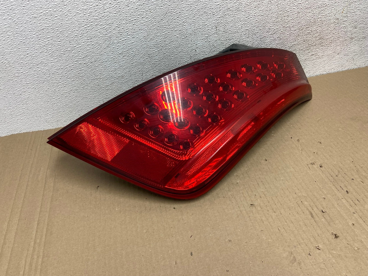 2006 to 2007 Nissan Murano Right Passenger Rh Side Tail Light AE9479 LK2