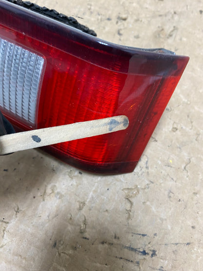 1997 1998 1999 Toyota Camry Tail Light Inner Left Driver LH Inner V5571 DW7