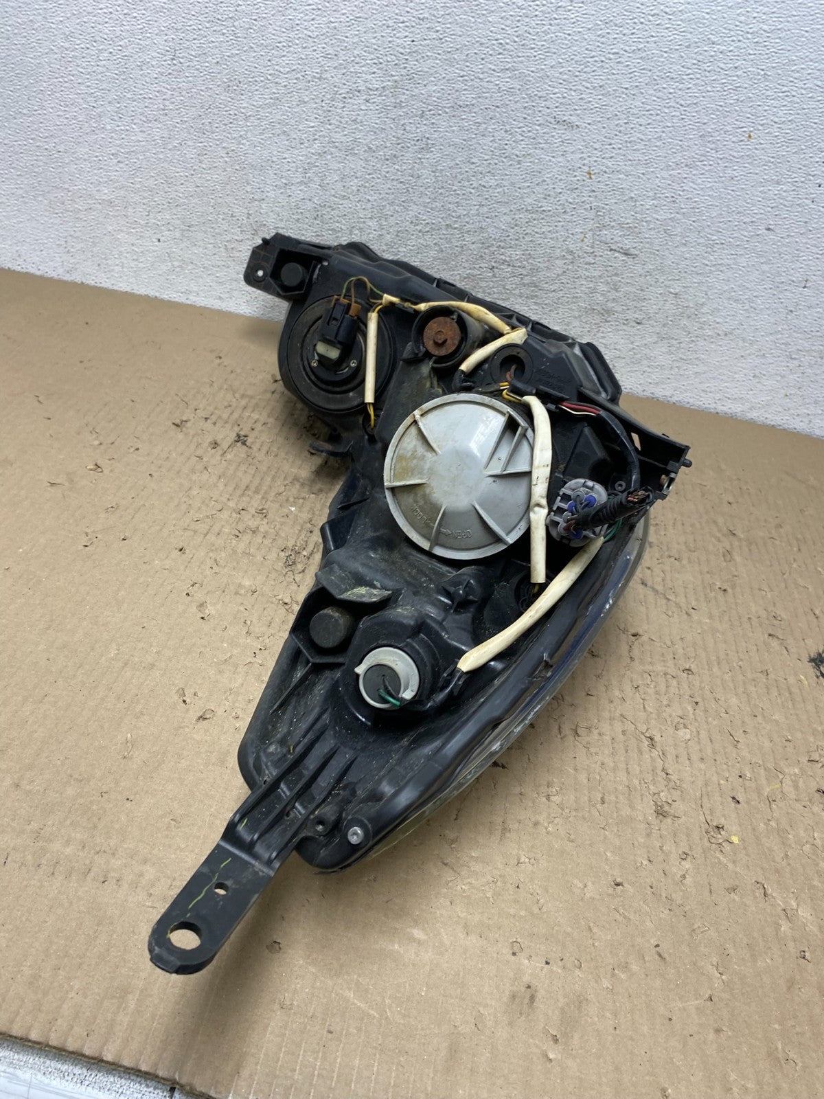 2010 2011 2012 Subaru Legacy Outback Left Driver Halogen Headlight AF7254 DW8