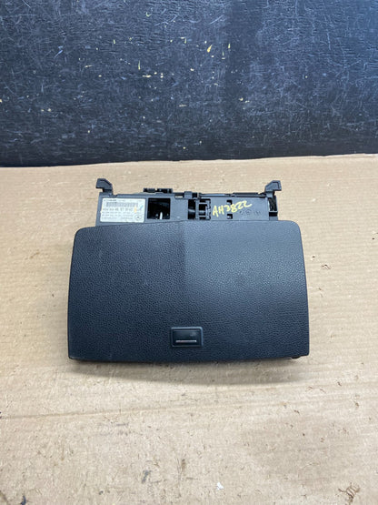 2008 to 2011 Mercedes W204 C300 Dashboard Navigation Display AH3822 DG0